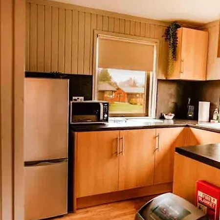 Whisky Whispers Hunters Quay Villa Sandbank Room photo